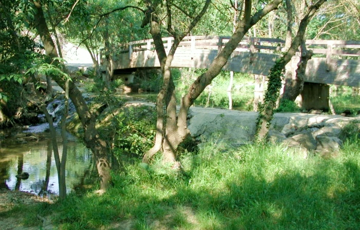 La passerelle en bois du Salaison